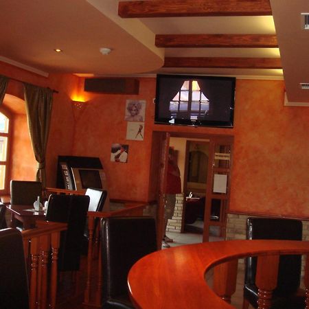 Platan Panzio Bed & Breakfast Nagyszenas ภายนอก รูปภาพ